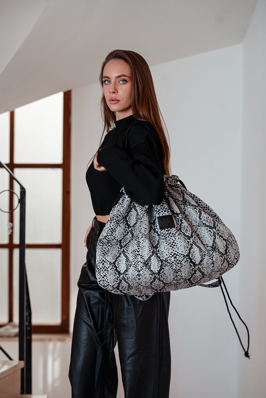 Mommy Bag Snake Monocromo