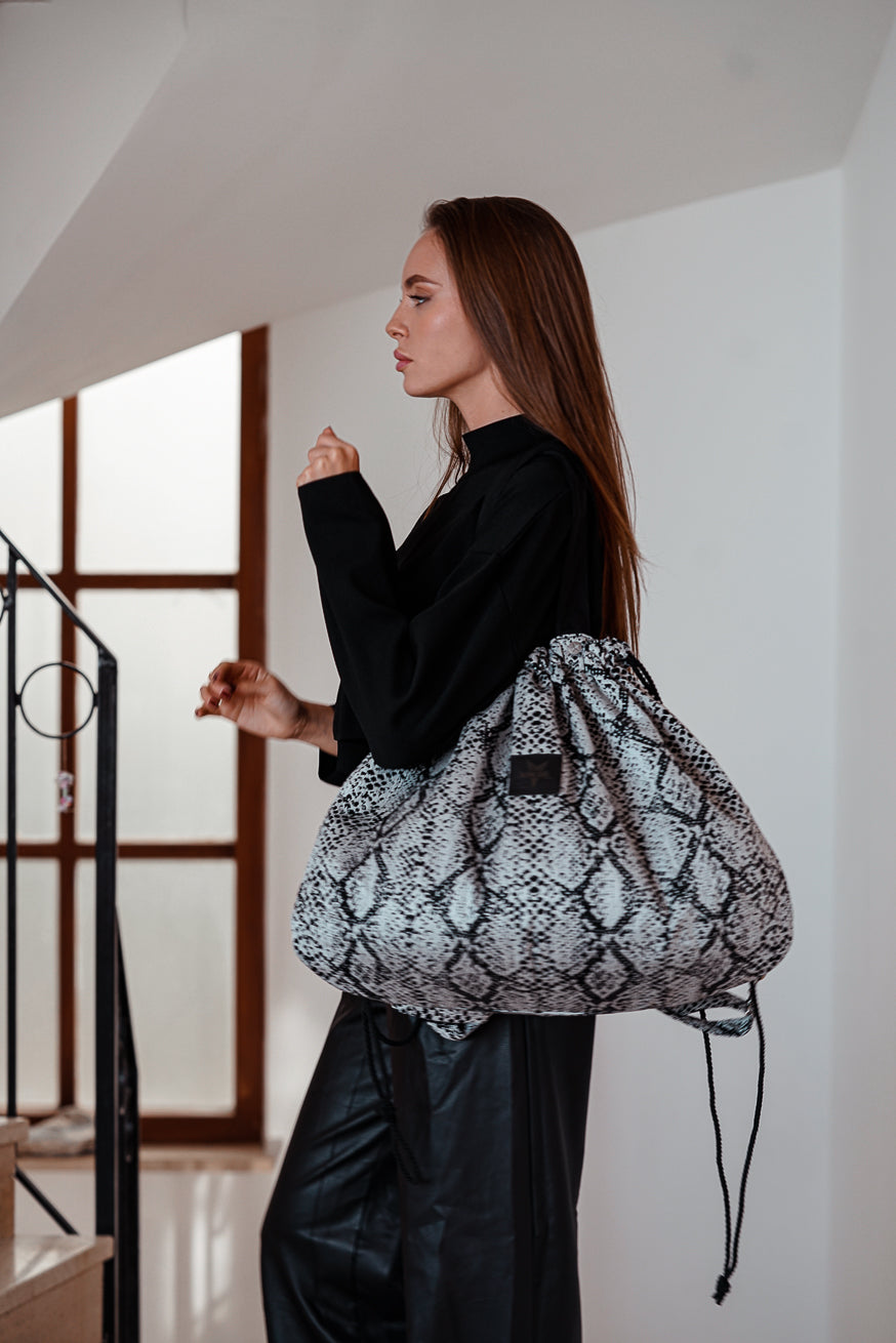 Mommy Bag Snake Monocromo