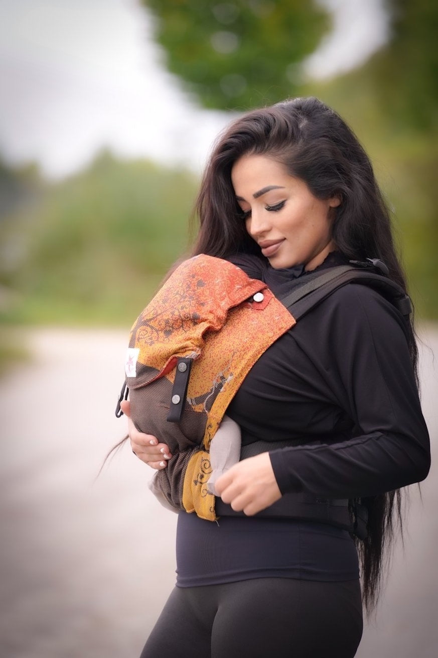 Baby Carrier Flip Jonah nel paese del fuoco