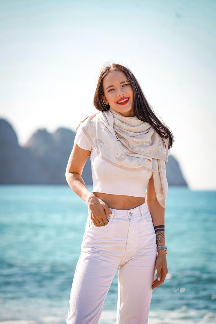 Asciugamano coccoloso Om Shanti Luce Interiore - KOKADI